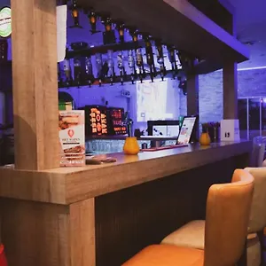 Hostel Het Wapen Van Pernis